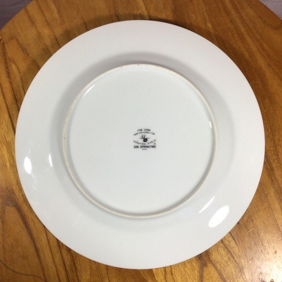 International Silver Company 326 Springtime Dinner Plates - Set of 2 - Picture 4 of 5